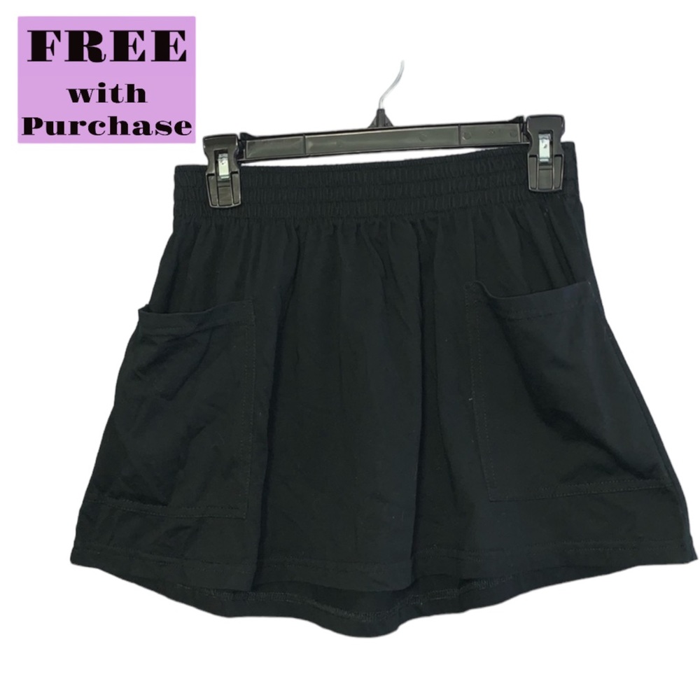 Kirra Casual Skirt with Pockets in Black Size M
